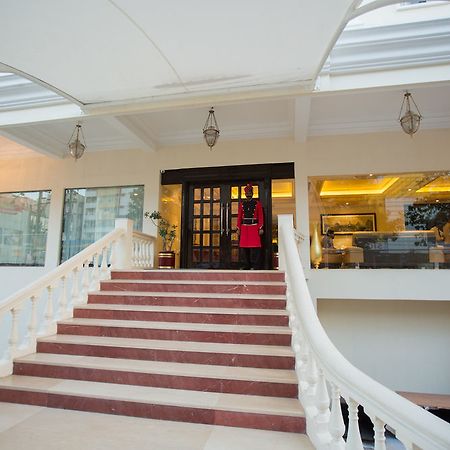 Royal Reve Hotel Hyderabad Exterior photo